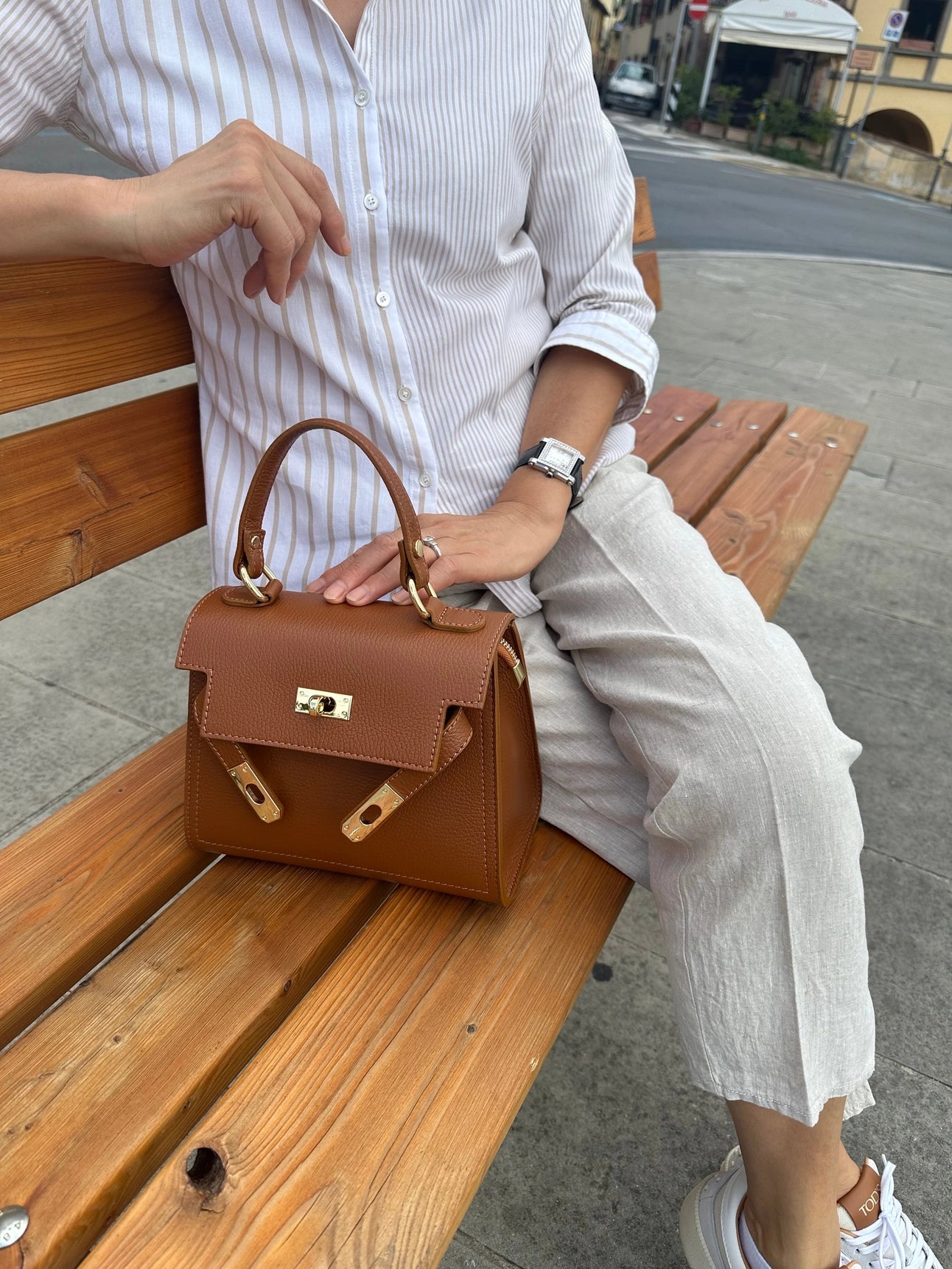 Medium Kallie Genuine Leather Bag in Beige