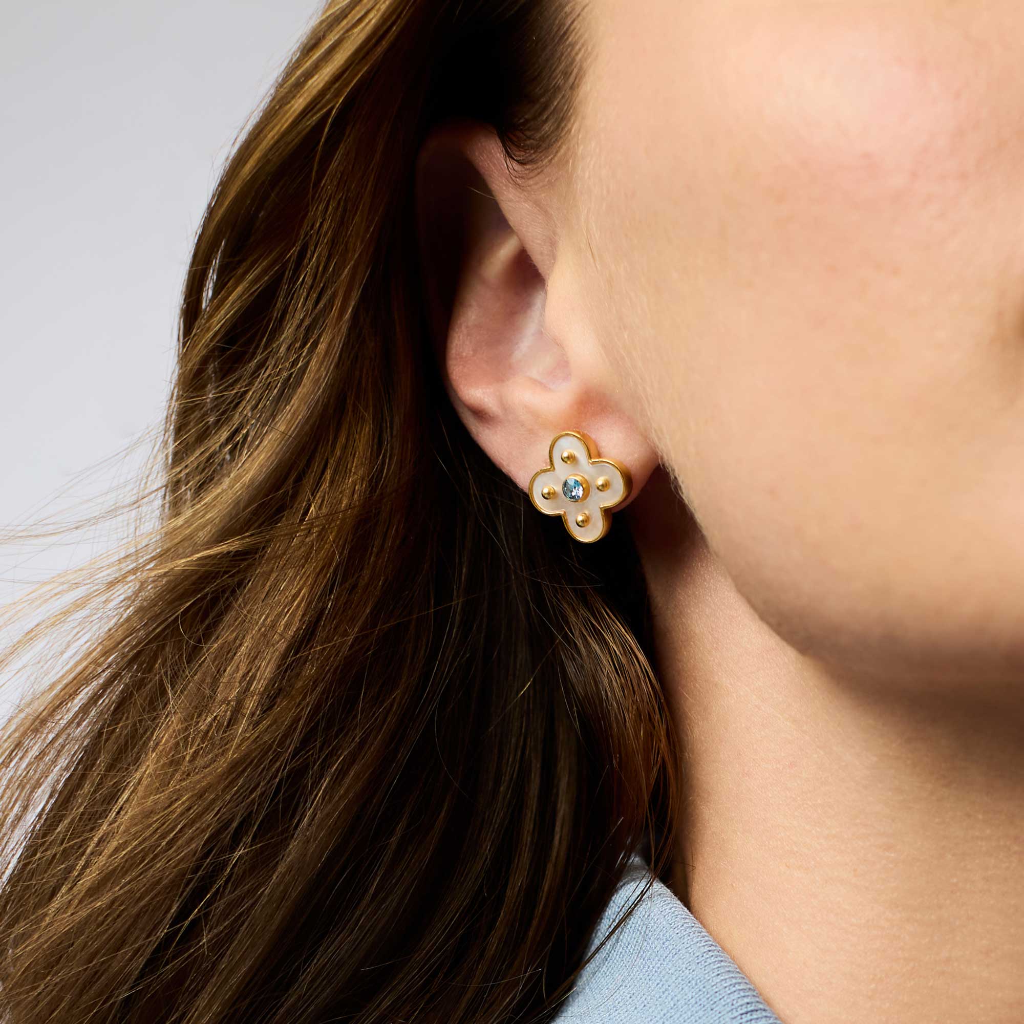 Colette Stud Champagne