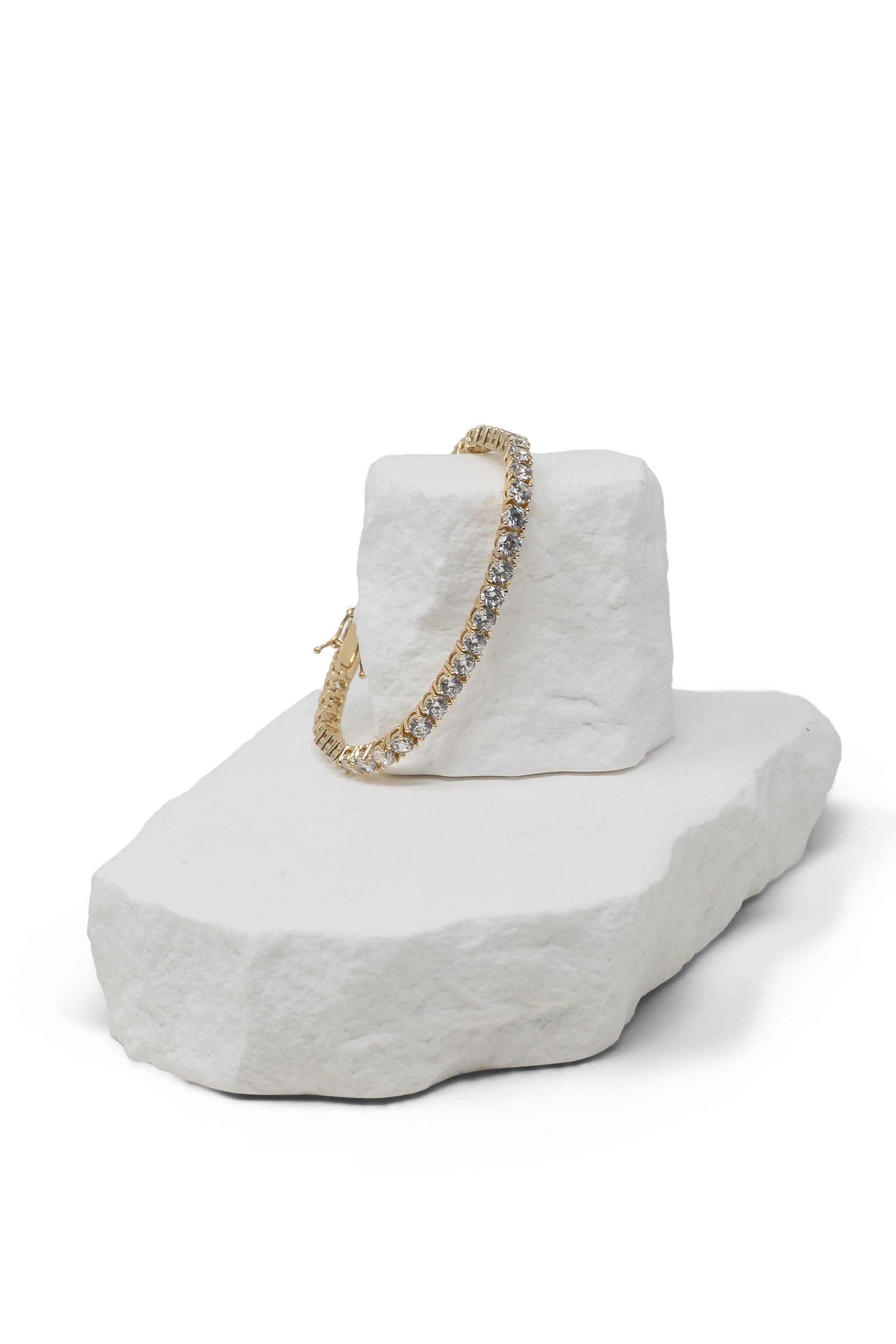 The Large Tennis Bracelet in Gold