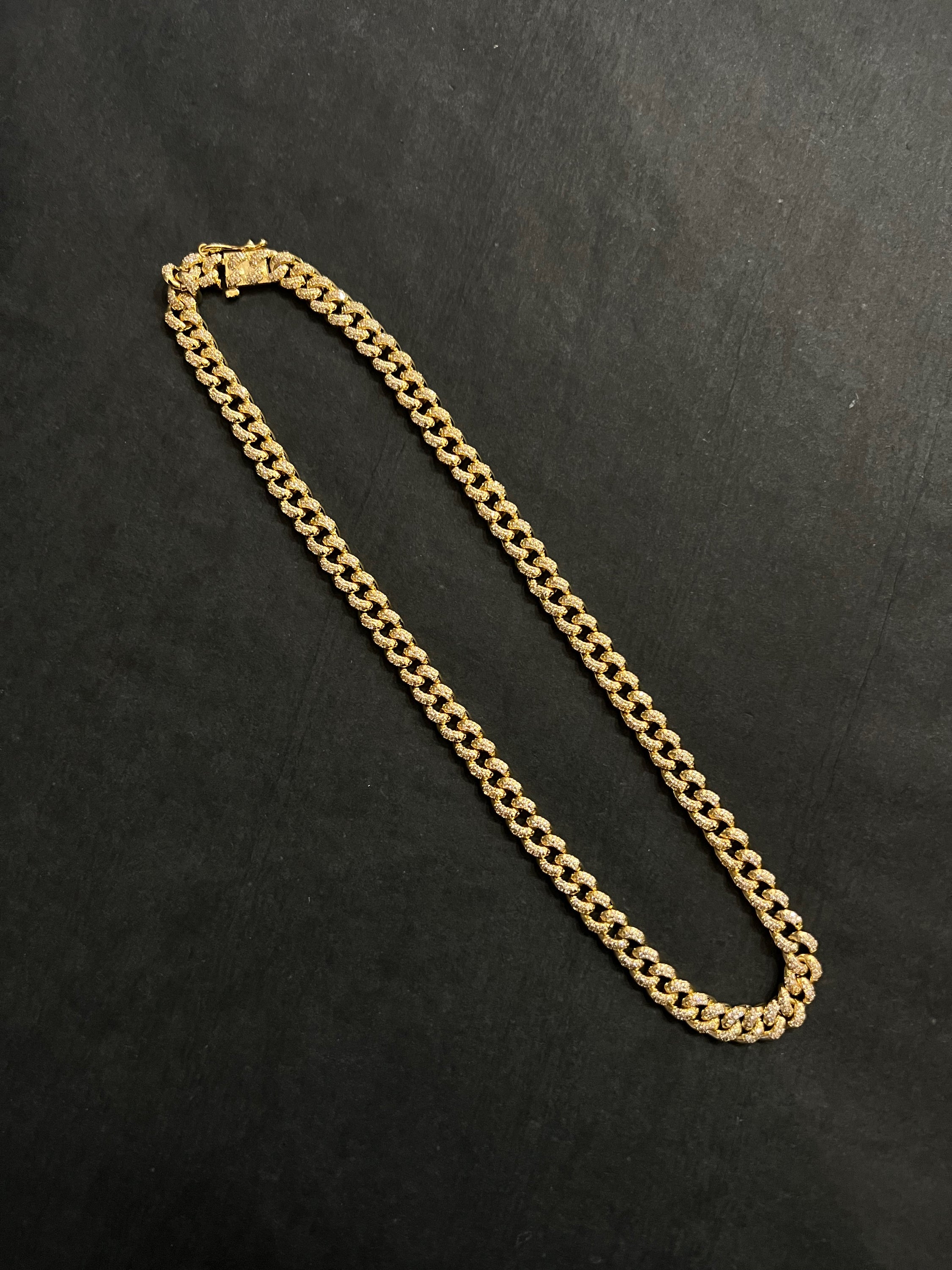 Pave Curb Chain Necklace