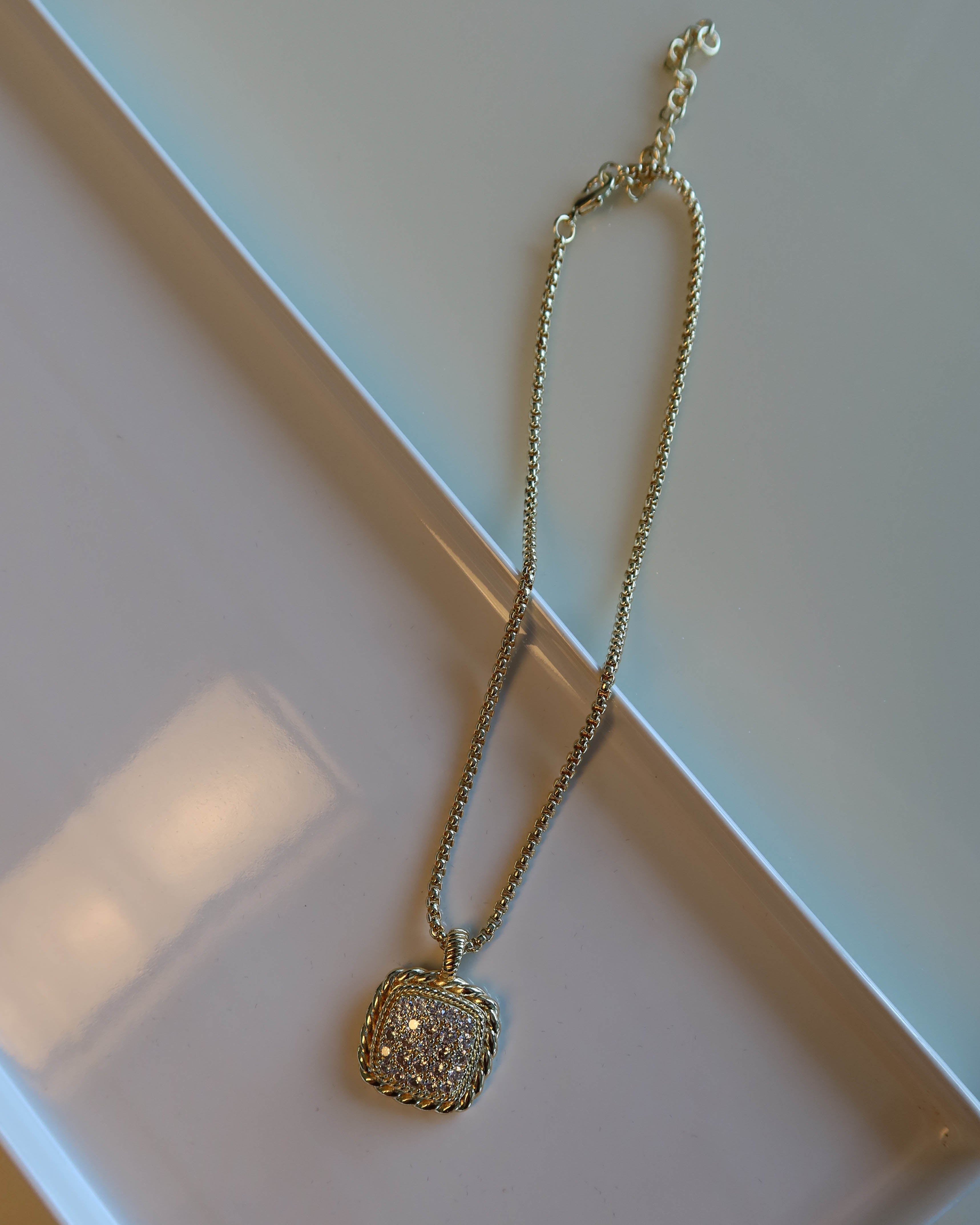 The Duchesse Pendant Necklace