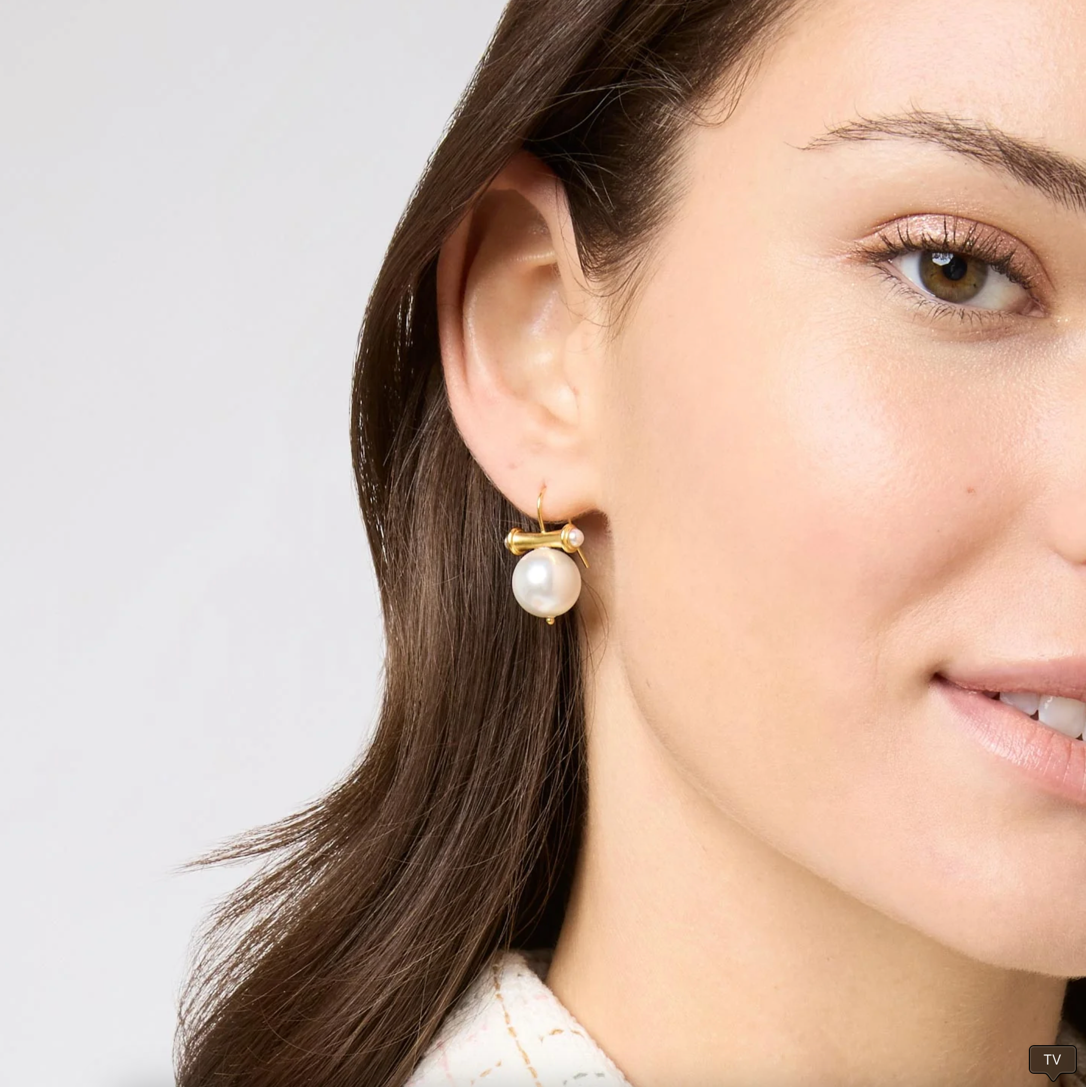 Julie Vos Bamboo Pearl Earring Gold Plated