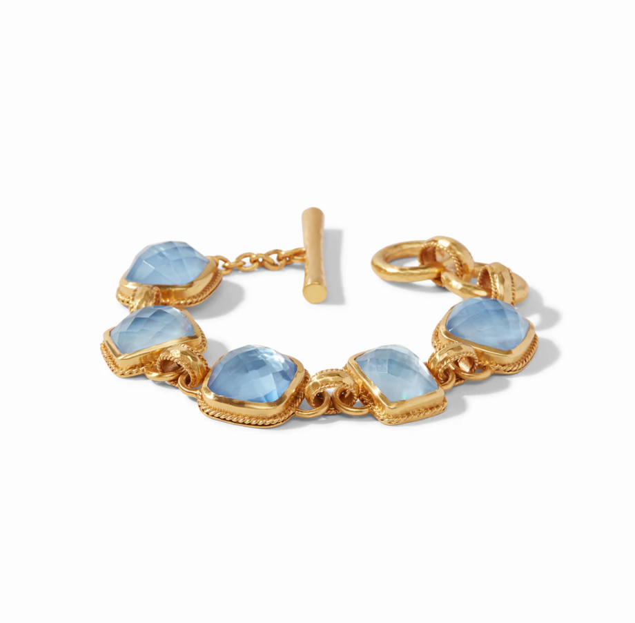 savoy demi chalcedony.png