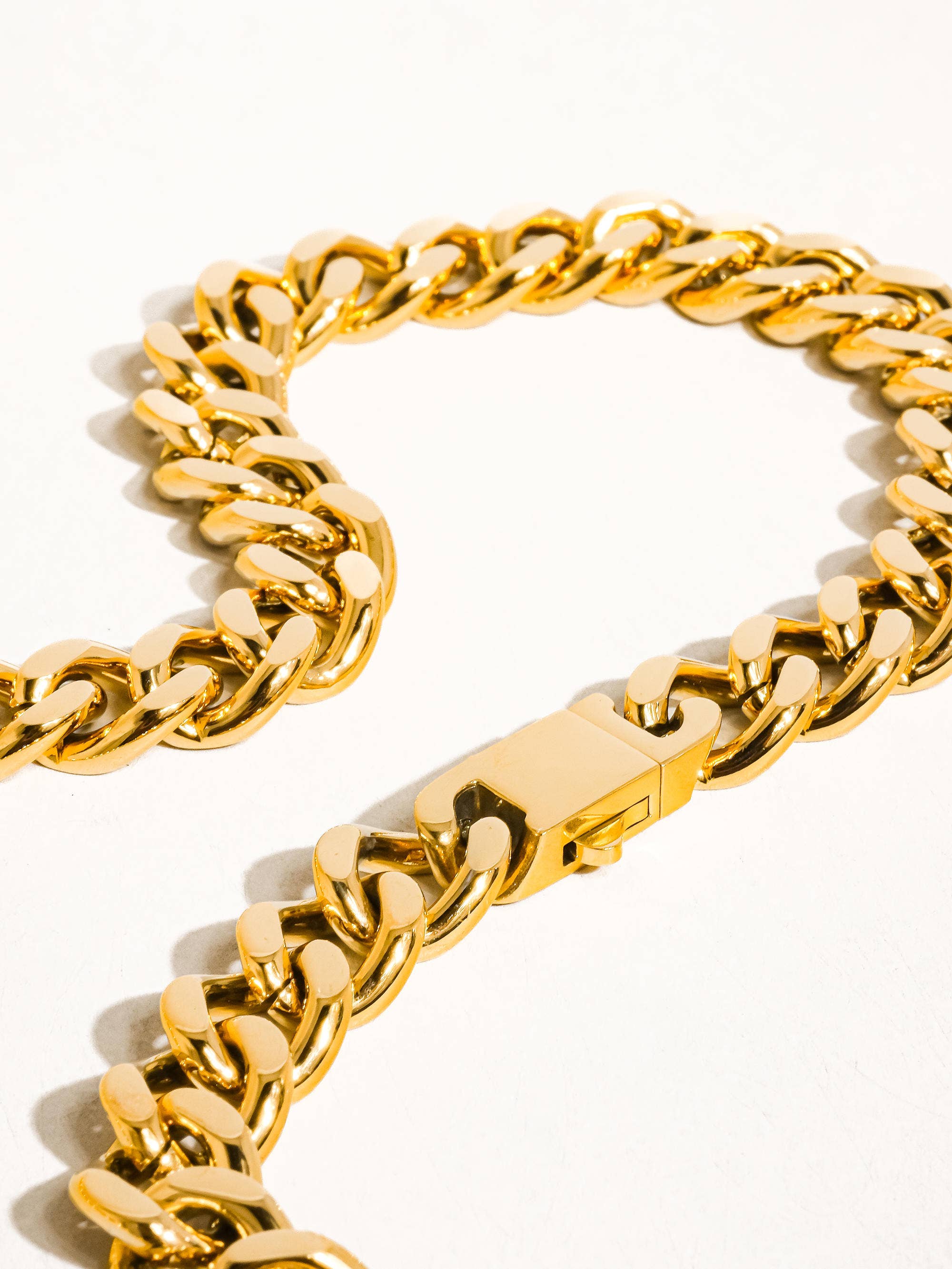 Caterina Classic Bold Chain Necklace