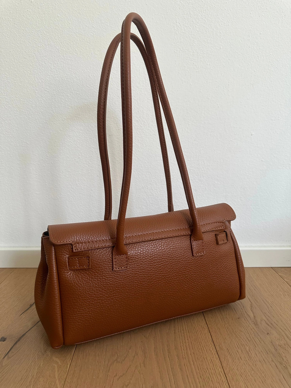 Annaliese Shoulder Bag