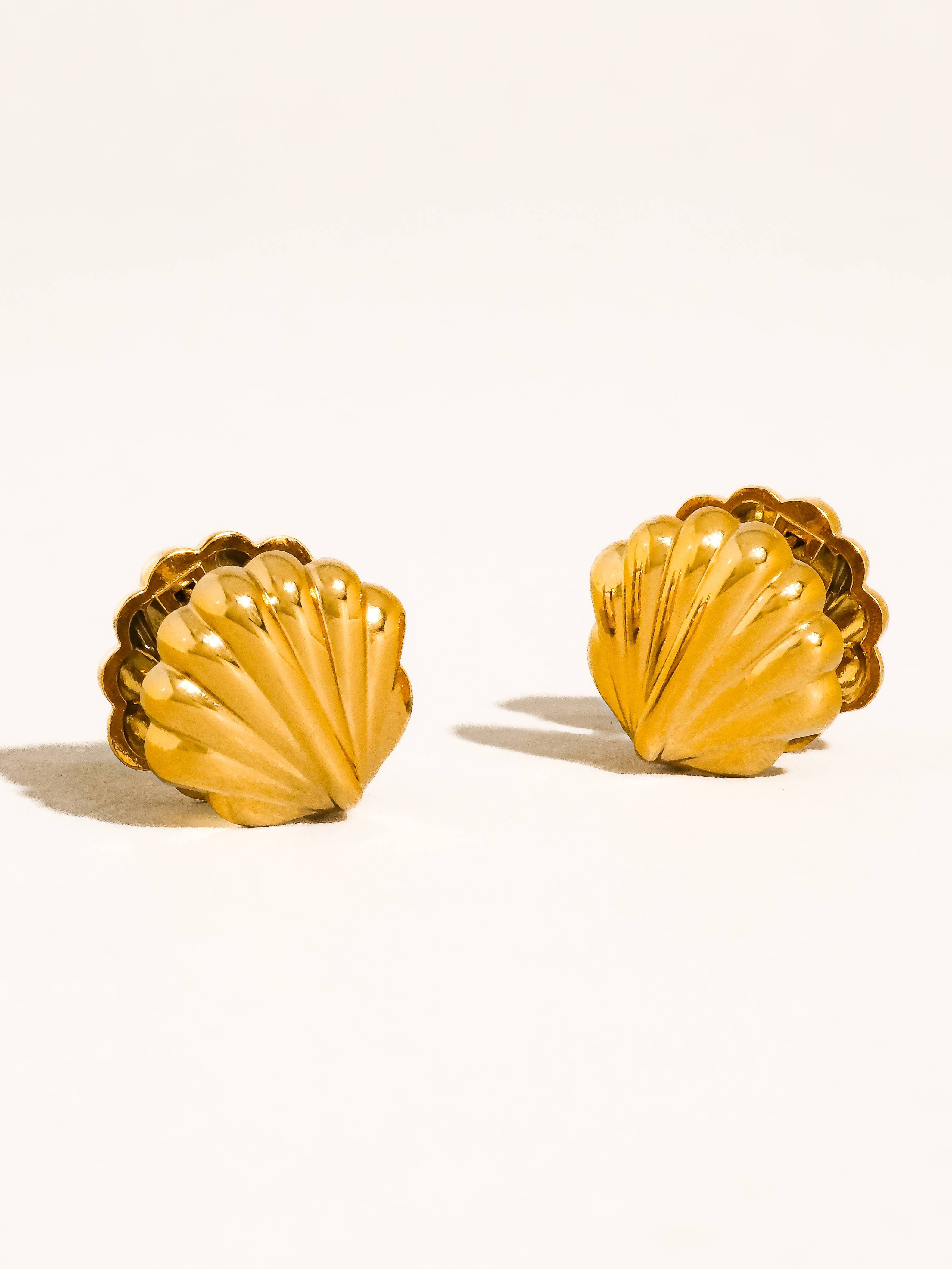 Lorelai Shell Earrings