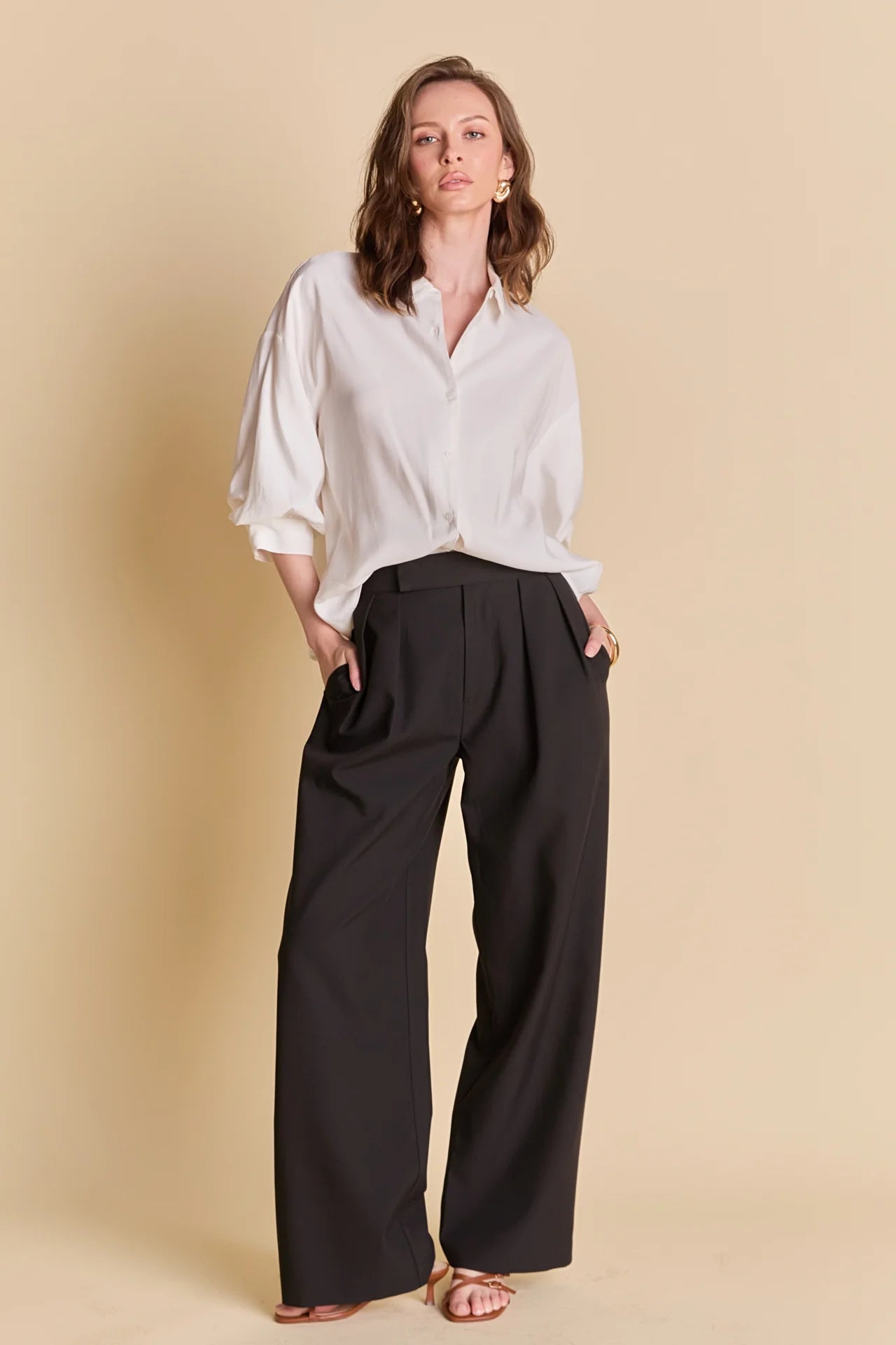 Léon Mid Rise Pleated Wide Leg Trousers