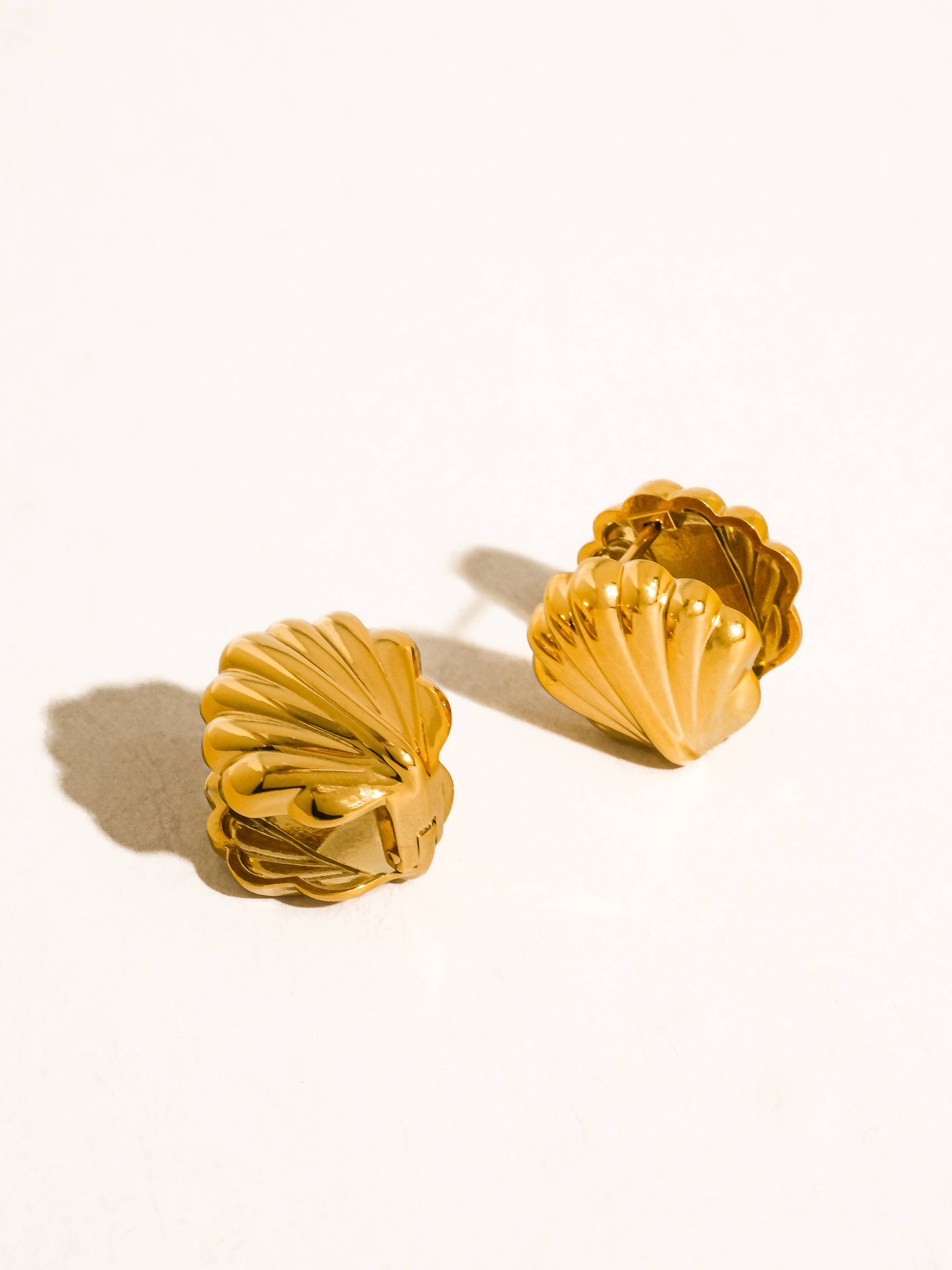 Lorelai Shell Earrings