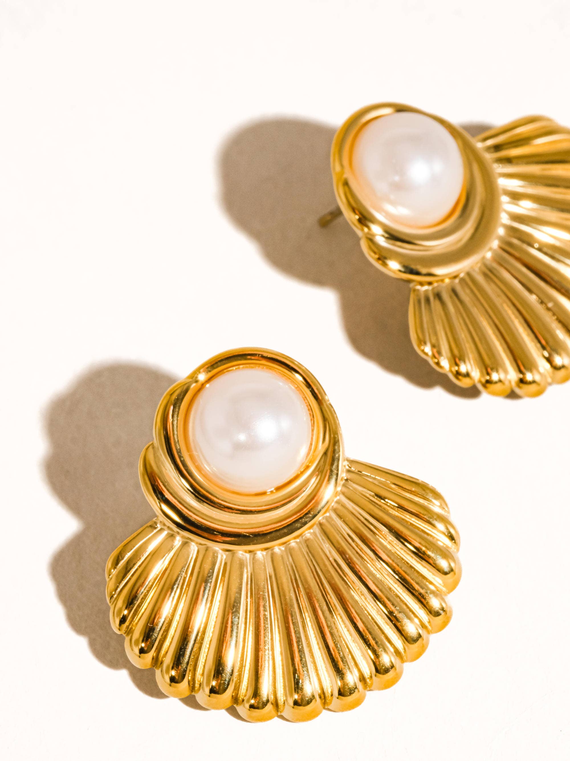 Isla Shell Statement Earring with Pearl Accents