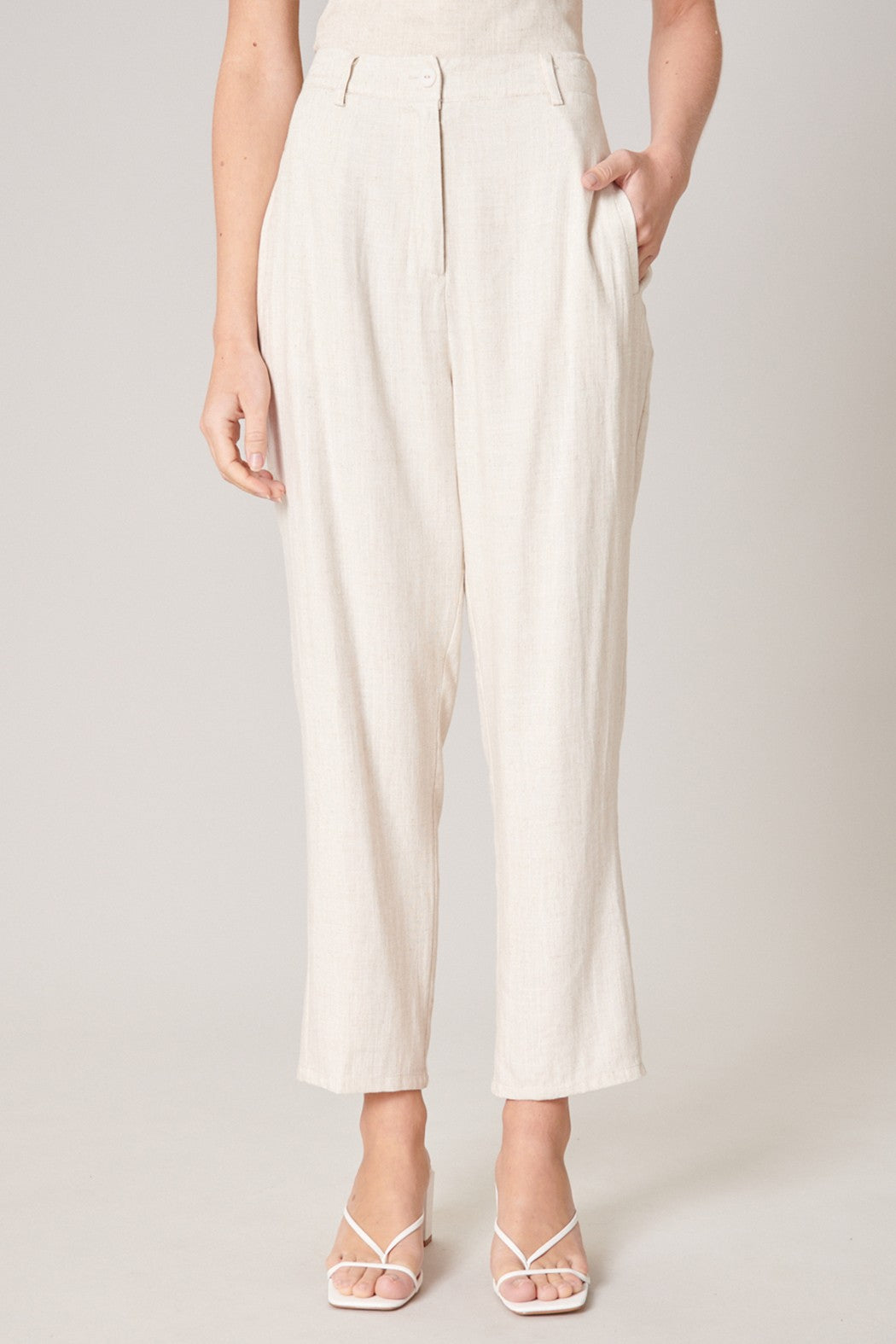 Tapered Linen Pant